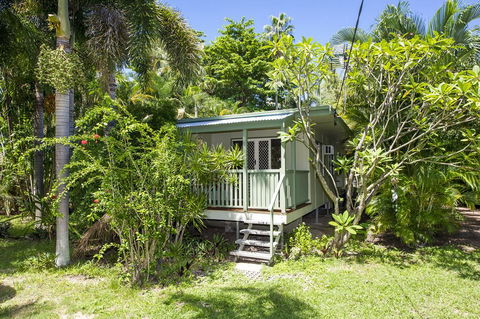 OurBonnieDoon - Darwin Holiday 0