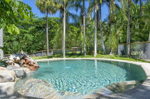 OurBonnieDoon - Darwin Holiday 1