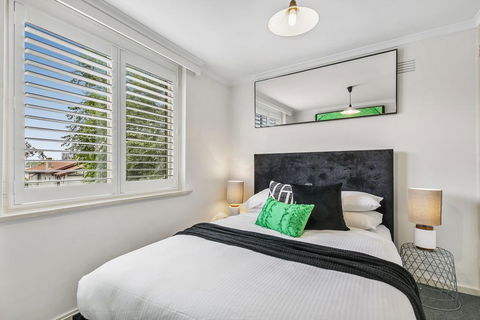 Oversized Apartment Close To City, Parks, MCG - Darwin Holiday 2