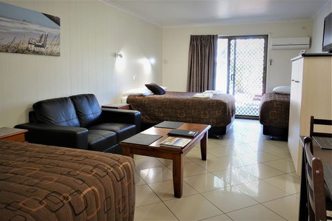 Pacific Palms Motor Inn - Darwin Holiday 1