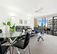 Pacific Resort in the Heart of Broadbeach - Darwin Holiday
