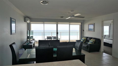 Pacific Surf Absolute Beachfront Apartments - Darwin Holiday 3