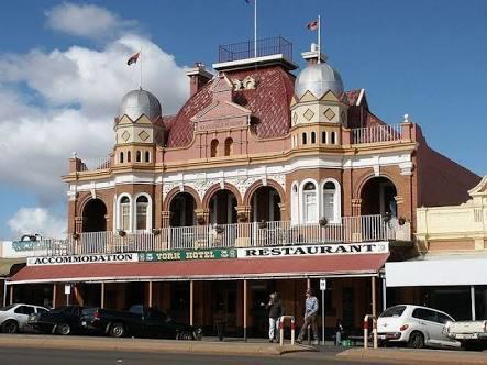 Paddys Golden Patch - Darwin Holiday 3