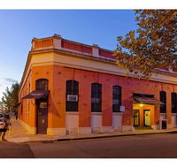 Pakenham Palace - Two bedroom converted warehouse apartment - Darwin Holiday