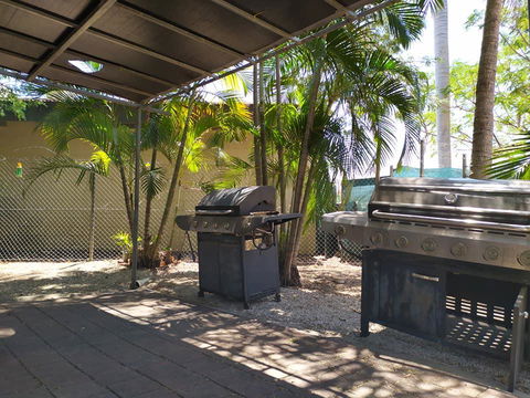 Palm Court Backpackers - Darwin Holiday 2