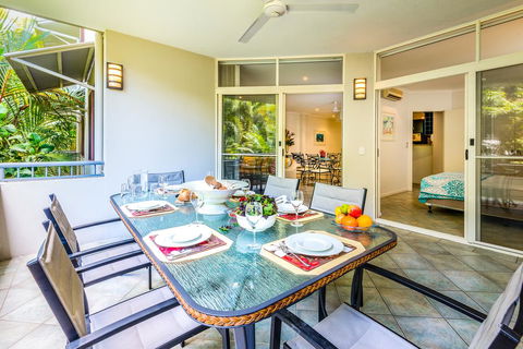 Palm Cove Holiday Apartment - Darwin Holiday 0