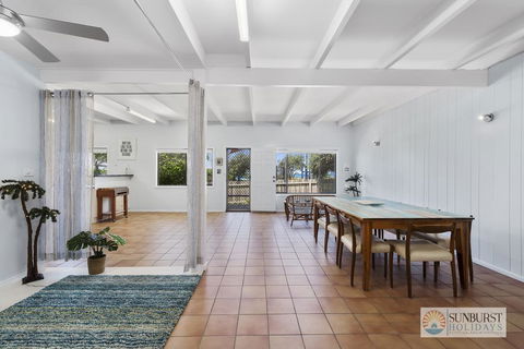 Pandanus On Emerald - Darwin Holiday 1