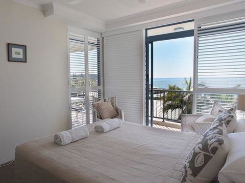 Panoramic Ocean Views Of Sunshine Beach Unit 5 Vista Pacific 12 Bryan Street - Darwin Holiday 3