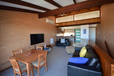 Panoramic Townhouse 8 - Darwin Holiday 3