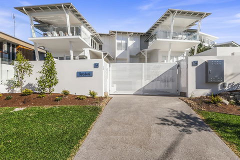 Paperbark B - Luxury Duplex Sunshine Beach - Darwin Holiday 3