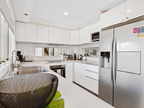 Paradise Holiday @ Fingal Bay - Darwin Holiday 3