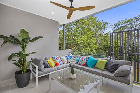 Park Avenue Luxe Townhouse Brand New Sleeps 9 - Darwin Holiday 1