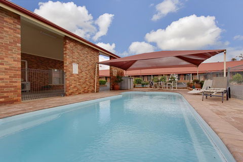 Parkes International - Darwin Holiday 3