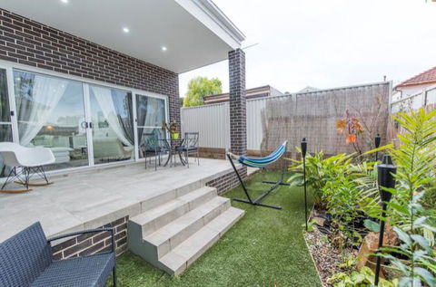 Parramatta Jewel - Darwin Holiday 2