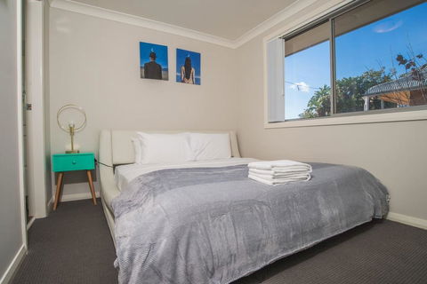 PEACEFUL 2Kingbed RootyHill Townhouse Near Station - Darwin Holiday 1