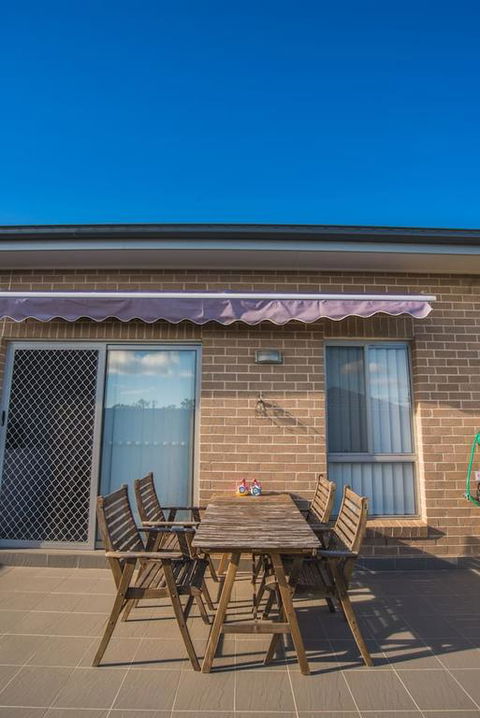 PEACEFUL 2Kingbed RootyHill Townhouse Near Station - Darwin Holiday 3