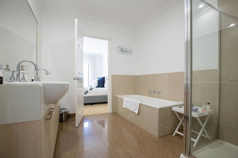 Peaceful Designer 2BR@ReserveStyle Mill Park - Darwin Holiday 3