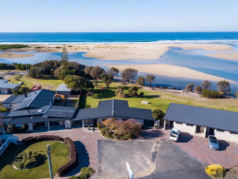 Pelican Sands Scamander - Darwin Holiday 0