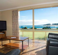 Pelican Shore Oceanfront Villa 6 - Darwin Holiday