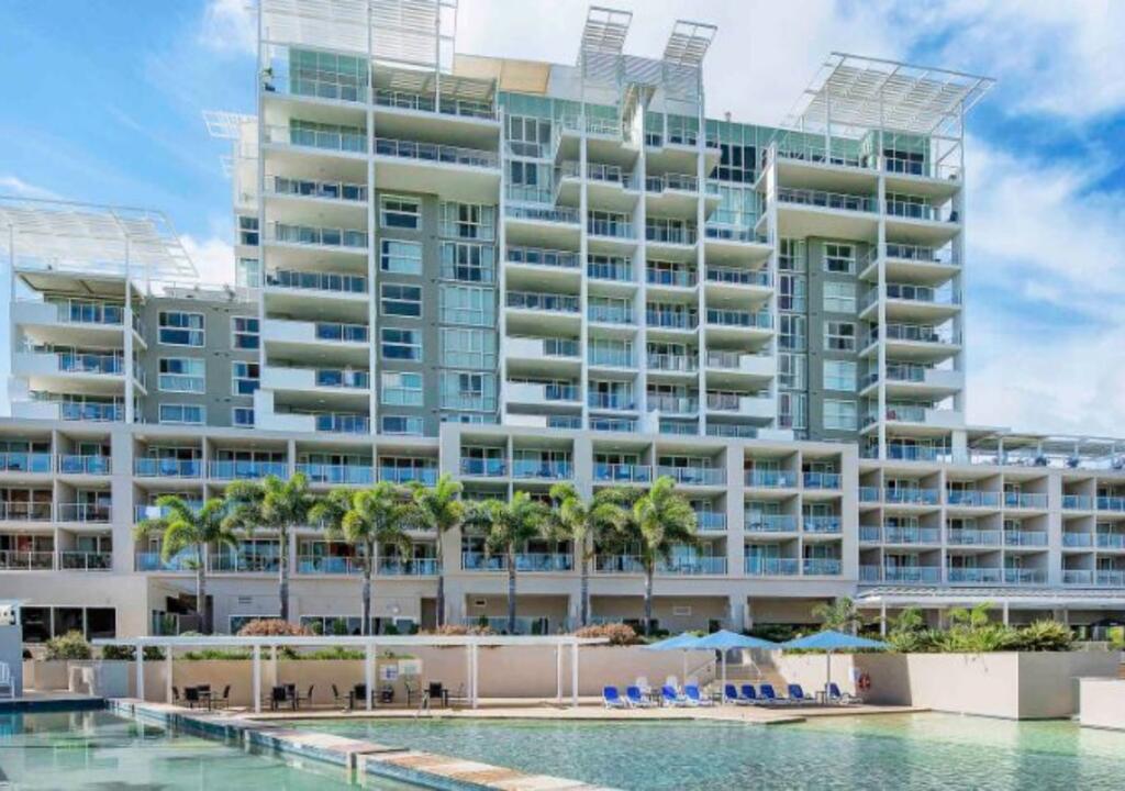 Pelican Waters QLD Darwin Holiday