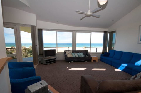 Pelicans Perch - Darwin Holiday 1