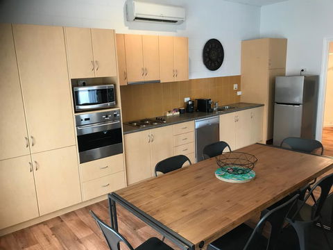 Penguin Seaside Motel - Darwin Holiday 3