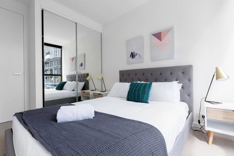 Perfect Location 2 Bdrs Apartment@Glen Waverley - Darwin Holiday 2