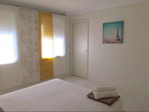 Perth Family Townhouse - Darwin Holiday 1