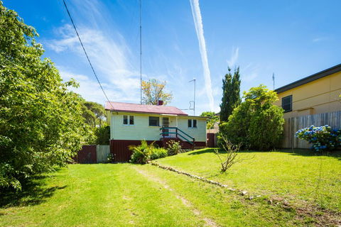 Pet Friendly Beach Cottage @ Ballingalla - Darwin Holiday 0