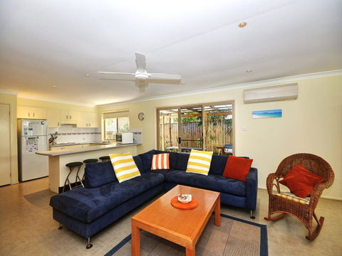 Pet Friendly Beach Home - Darwin Holiday 0