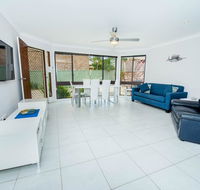 Pet Friendly Tomaree Rd 142 - Shoal Bay - Darwin Holiday