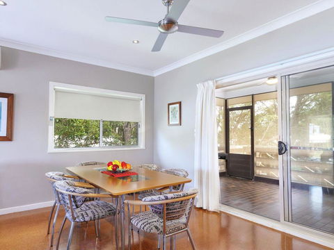 Pets Welcome - Magic Moments - Darwin Holiday 2