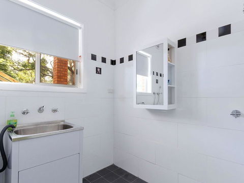 Pets Welcome - Magic Moments - Darwin Holiday 1