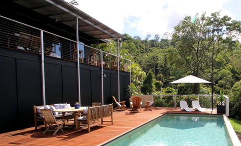 Phoenix Eumundi Bed & Breakfast - Darwin Holiday 2