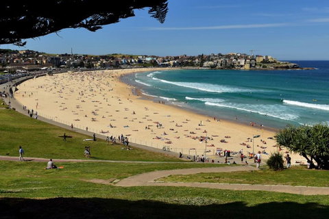 Picturesque Bellevue Hill 2BR Apt.+ Courtyard - Darwin Holiday 1