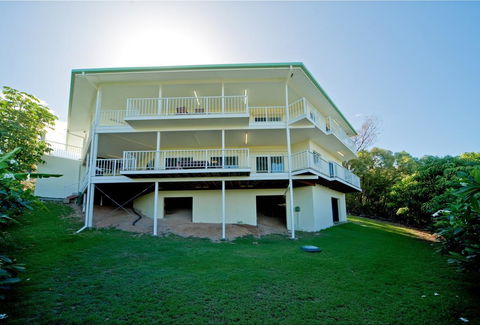 Picturesque On Passage - Shute Harbour - Darwin Holiday 0