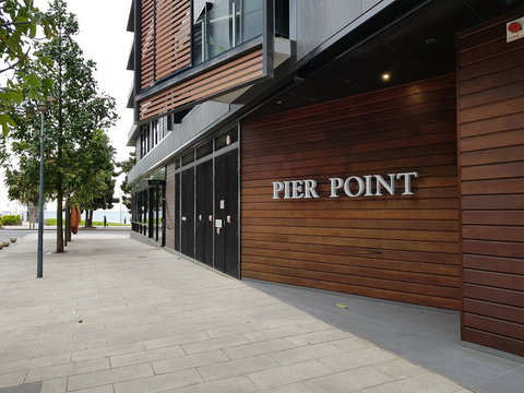 PierPoint 401 - Darwin Holiday 2