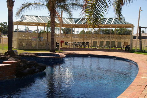 Pines Country Club Motor Inn - Darwin Holiday 2