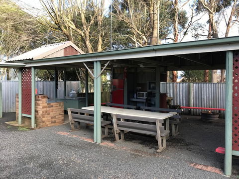 Pinewood Caravan Park - Darwin Holiday 0