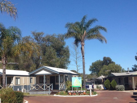 Pinjarra Caravan Park And Cabins - Darwin Holiday 0