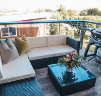 Pitcher Vista 12 Apostles - Darwin Holiday