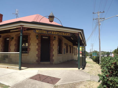 Poet's Recall Motel - Darwin Holiday 2