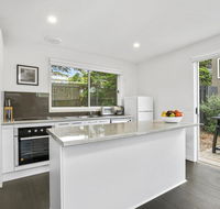 Point Roadknight Villa 3 - Darwin Holiday
