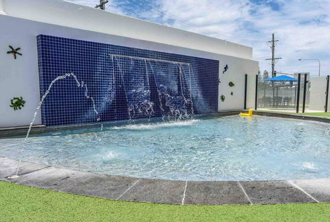 Pool, Tennis, Alexandra Headlands Oceanfront Resort - Darwin Holiday 0