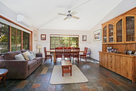 Porepunkah Elms - Holiday House - Darwin Holiday 0