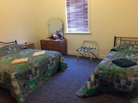 Port Wakefield Cottages - Darwin Holiday 1