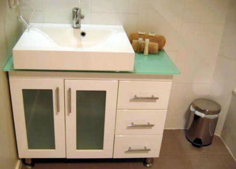 Portarlington Beach Motel - Darwin Holiday 2