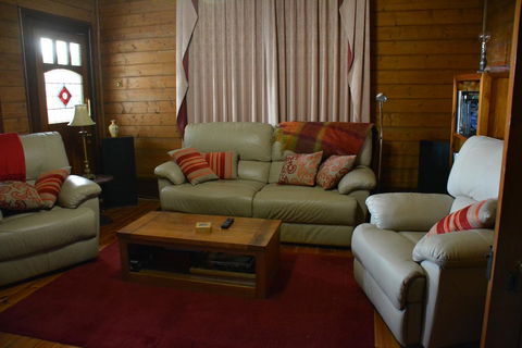 Portarlington Vicarage - Darwin Holiday 3