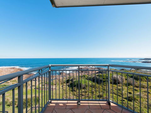 Portovenere Fishermans Bay - Darwin Holiday 0