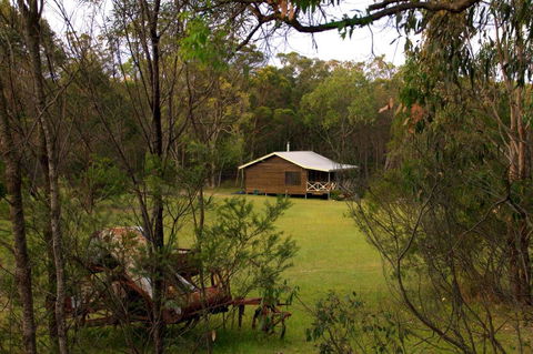 Possum's Hollow And Hooter's Hut - Darwin Holiday 0